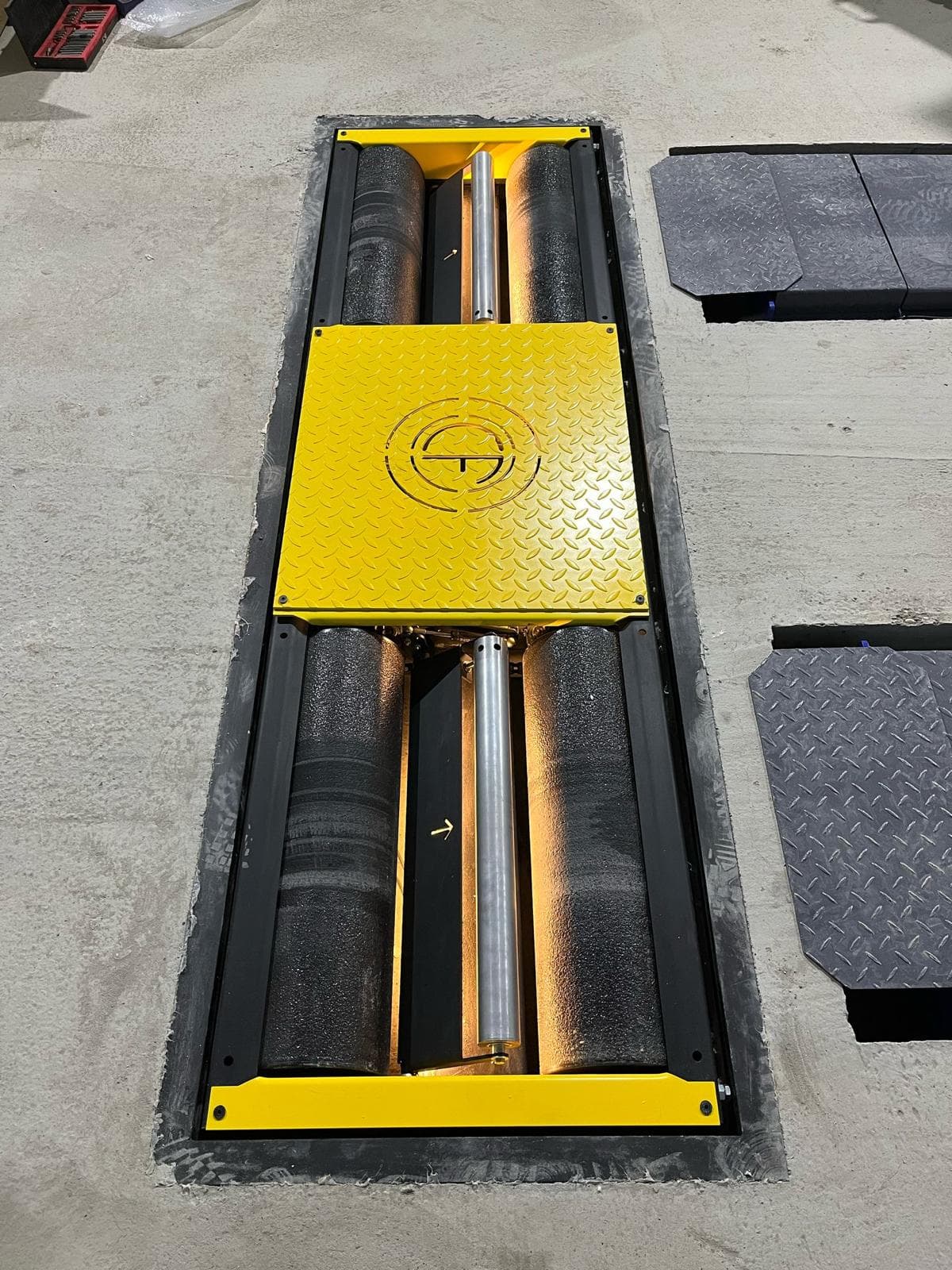 Valjci za merenje sile kočenja vozila